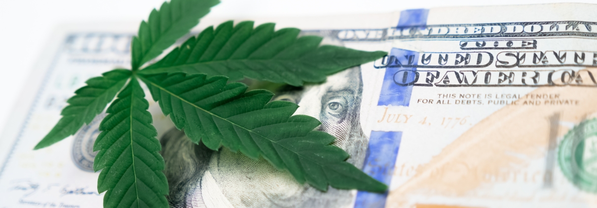 Dollar mit Marijuana