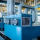 Industrieanlage mit integriertem Schlauchfilter